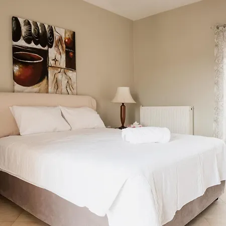 Discover Evia - With Private Jacuzzi *