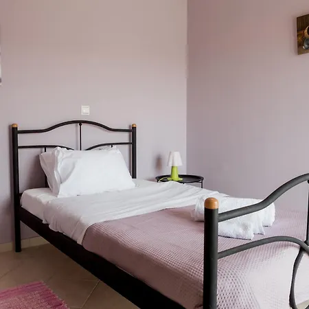 Discover Evia - With Private Jacuzzi Willa