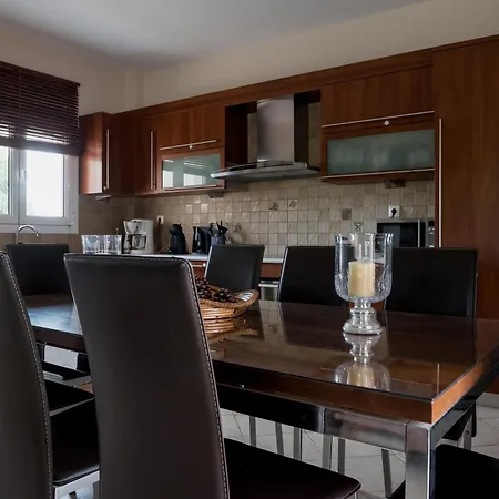 Villa Discover Evia - With Private Jacuzzi