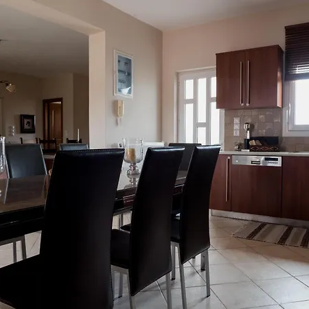 Willa Discover Evia - With Private Jacuzzi *