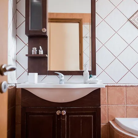 Discover Evia - With Private Jacuzzi Aliweri