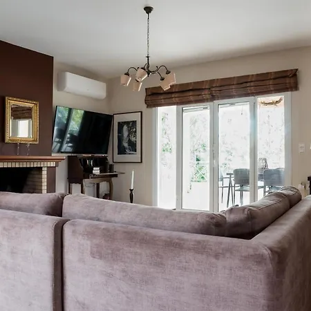 Discover Evia - With Private Jacuzzi Villa