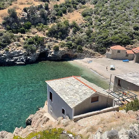 Discover Evia - With Private Jacuzzi * Αλιβέρι
