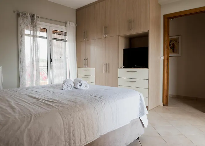 Discover Evia - With Private Jacuzzi Βίλα *